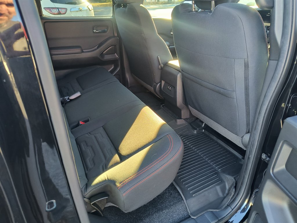 Used 2023 Nissan Frontier PRO-4X w/ Technology Package AWD/4WD image 24