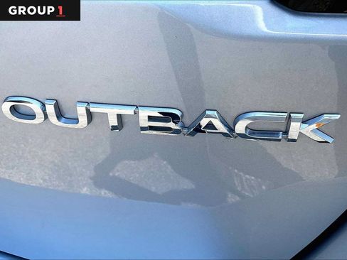 Used 2024 Subaru Outback Premium AWD/4WD image 10
