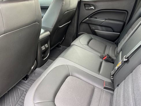 Certified 2022 GMC Canyon AT4 AWD/4WD image 13