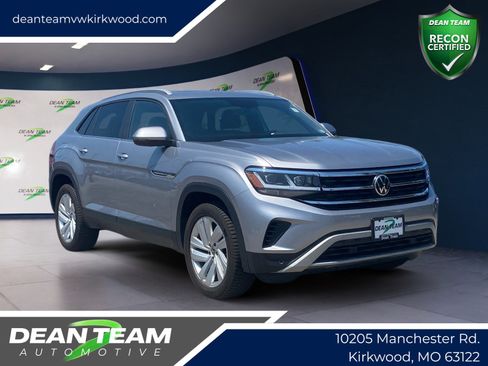 Used 2022 Volkswagen Atlas Cross Sport SE w/ Panoramic Sunroof Package image 1