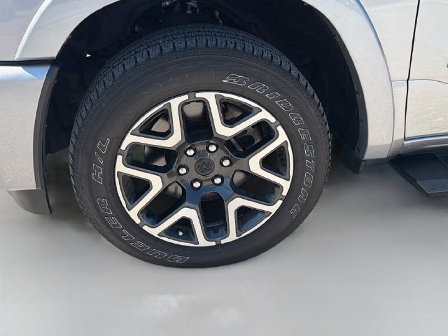 Used 2025 RAM 1500 Laramie w/ Sport Appearance Package AWD/4WD image 40