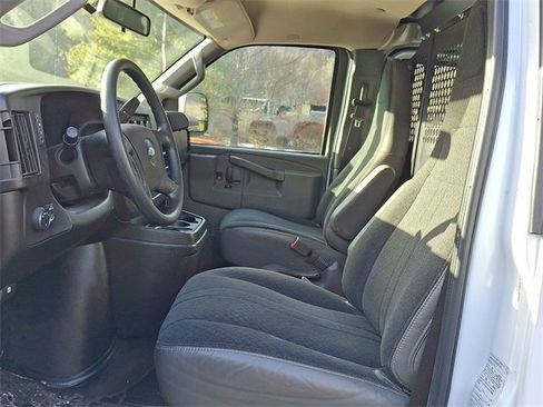 Used 2023 Chevrolet Express 2500 w/ Driver Convenience Package image 14