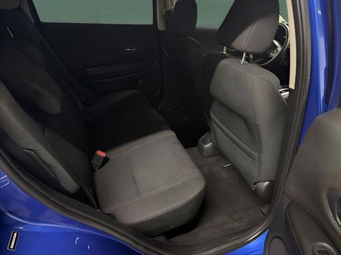 Used 2018 Honda HR-V LX image 12