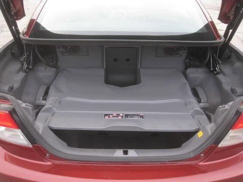 Used 2011 Volvo C70 T5 image 11