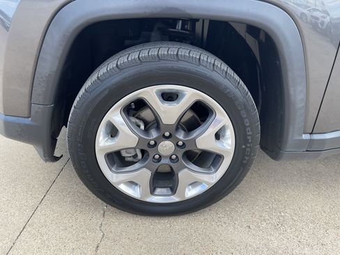 Used 2021 Jeep Compass Limited image 11