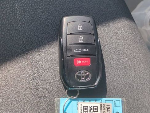 Used 2026 Toyota Camry SE FWD image 26