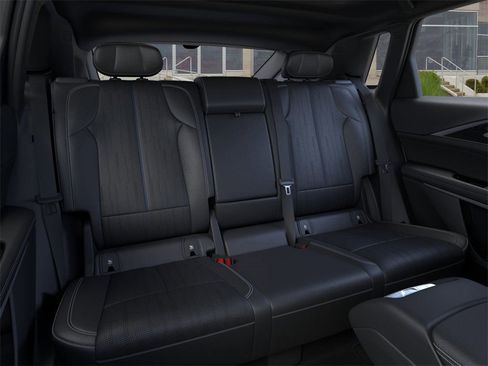 New 2026 Cadillac Lyriq V image 17