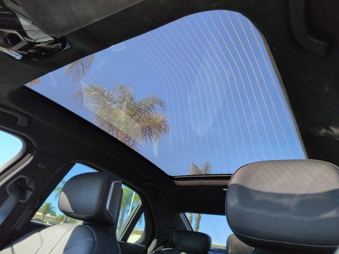 Certified 2024 BMW 760i xDrive 760i xDrive w/ Premium Package 2 image 27