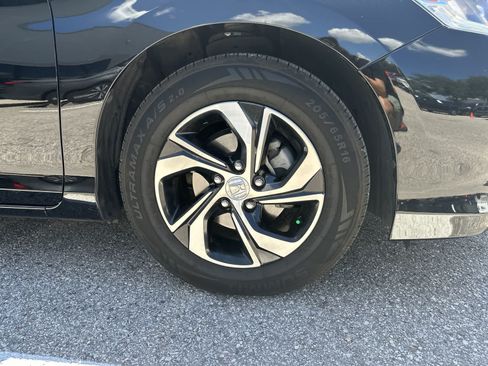Used 2017 Honda Accord LX image 14