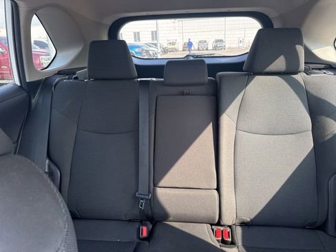 Used 2020 Toyota RAV4 LE AWD/4WD image 24