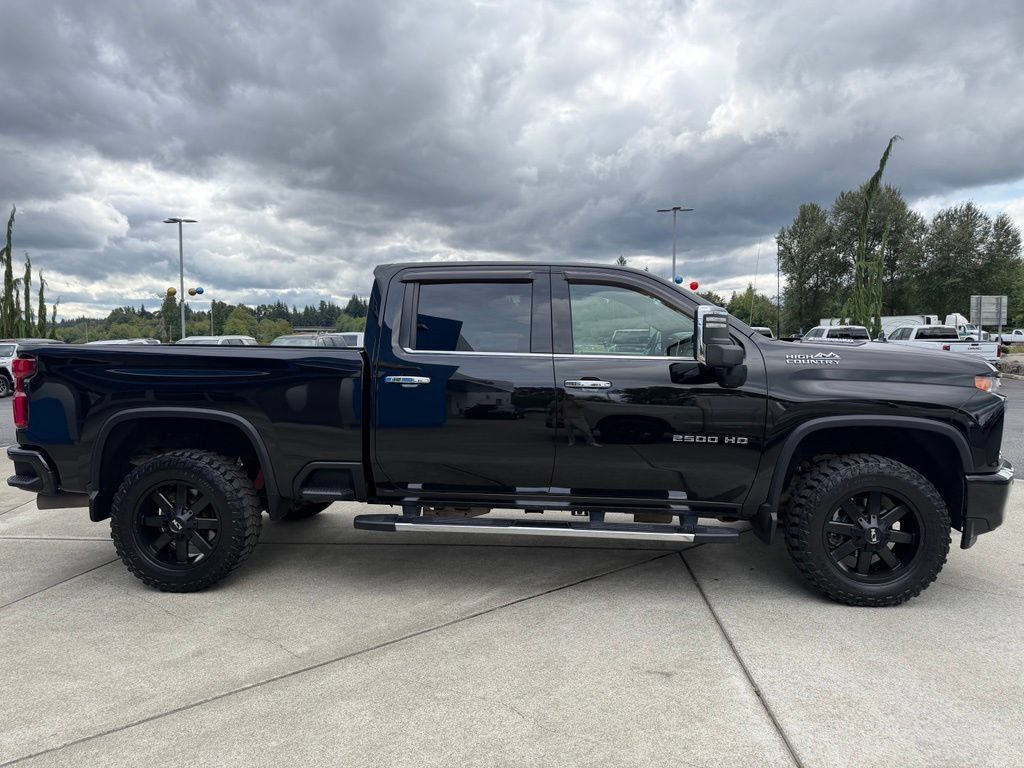 Used 2022 Chevrolet Silverado 2500 High Country w/ Technology Package AWD/4WD image 7