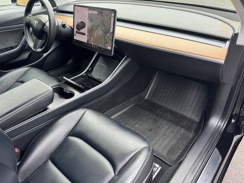 Used 2020 Tesla Model 3 Standard Range Plus RWD image 21