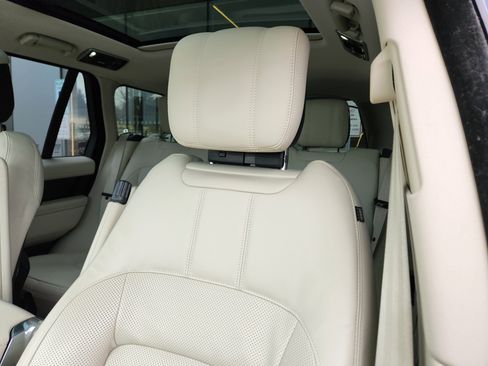 Used 2021 Land Rover Range Rover Westminster Edition image 11