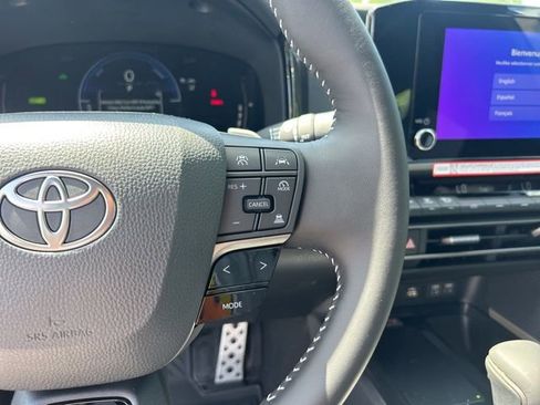 New 2026 Toyota Camry SE FWD image 19