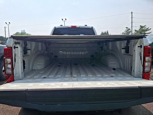 Used 2022 Ford F350 Lariat w/ Lariat Ultimate Package AWD/4WD image 28