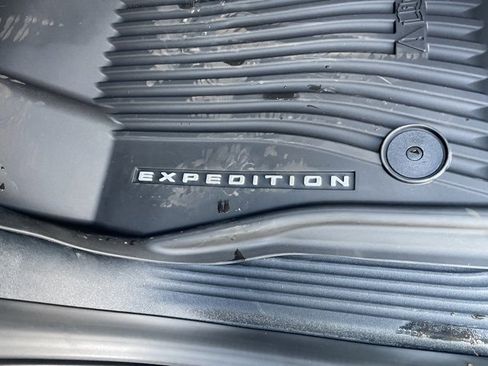 New 2026 Ford Expedition Max Platinum image 23