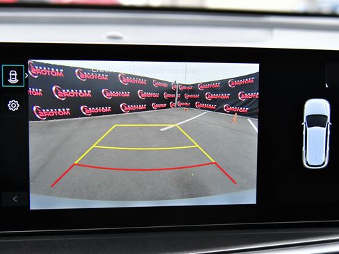 Used 2025 Kia Sorento S image 19