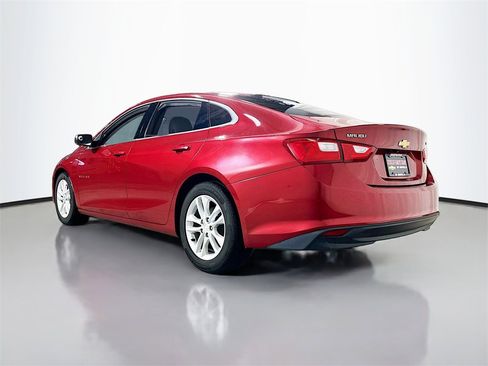 Used 2016 Chevrolet Malibu LT image 6