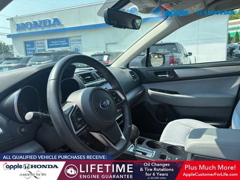Used 2019 Subaru Outback 2.5i Premium AWD/4WD image 7
