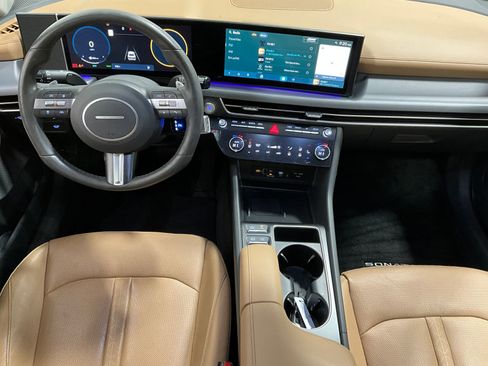 Used 2024 Hyundai Sonata Limited image 13