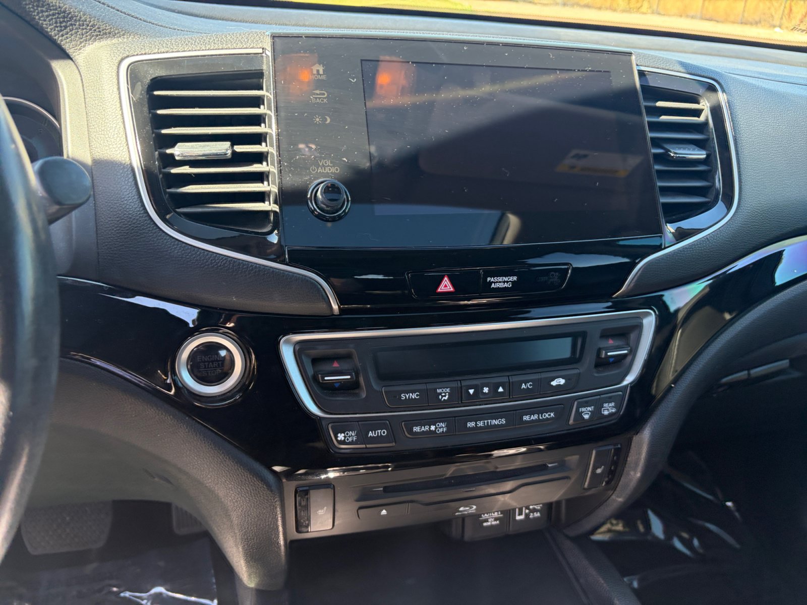 Used 2020 Honda Pilot Touring image 26