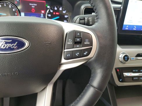 Used 2022 Ford Explorer XLT w/ Equipment Group 202A RWD image 26
