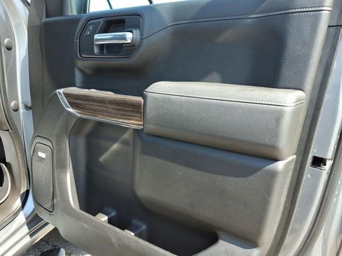 Used 2021 Chevrolet Silverado 1500 RST w/ Convenience Package II AWD/4WD image 12