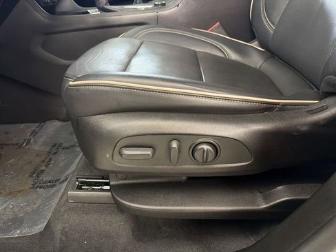 Used 2022 Chevrolet Traverse Premier w/ LPO, Floor Liner Package image 23