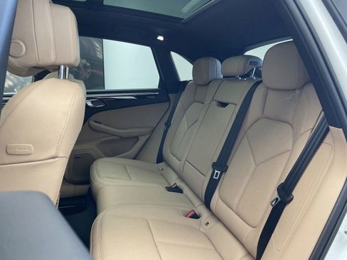 New 2025 Porsche Macan image 18