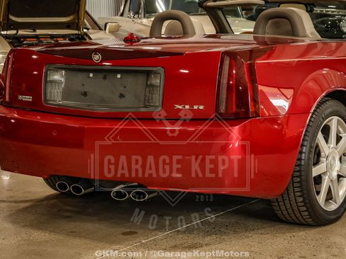 Used 2005 Cadillac XLR RWD image 57