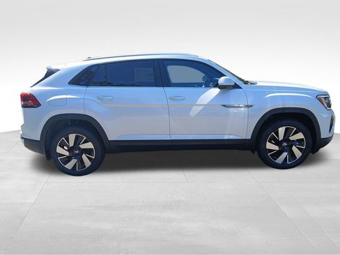 New 2026 Volkswagen Atlas Cross Sport SE image 6