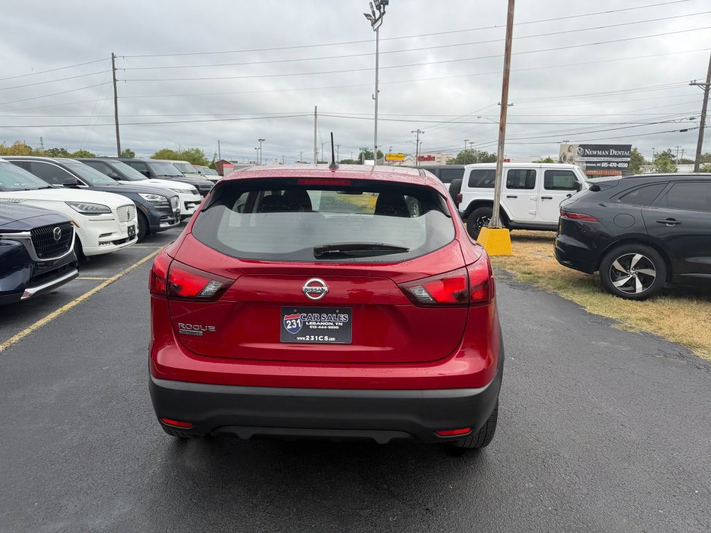 Used 2018 Nissan Rogue Sport S w/ S Appearance Package FWD image 4