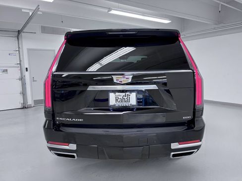 Used 2025 Cadillac Escalade Premium Luxury w/ Touring Package AWD/4WD image 5