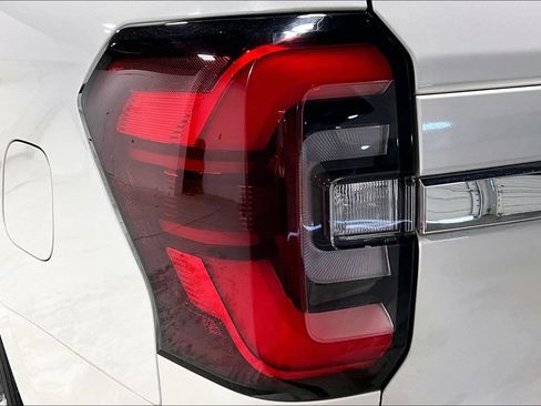 Used 2023 Ford Expedition Max Limited AWD/4WD image 39