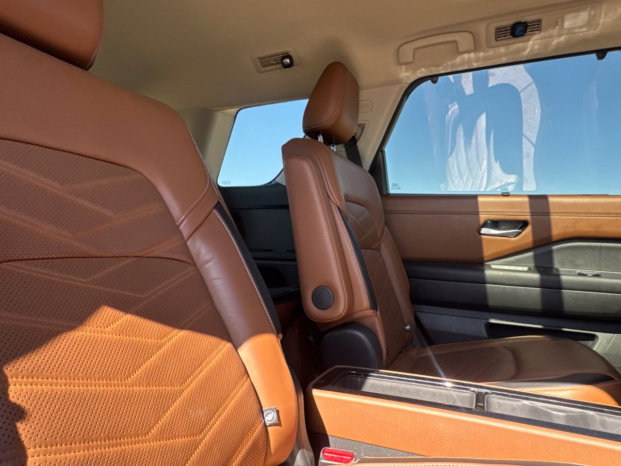 Used 2024 Nissan Pathfinder Platinum FWD image 40