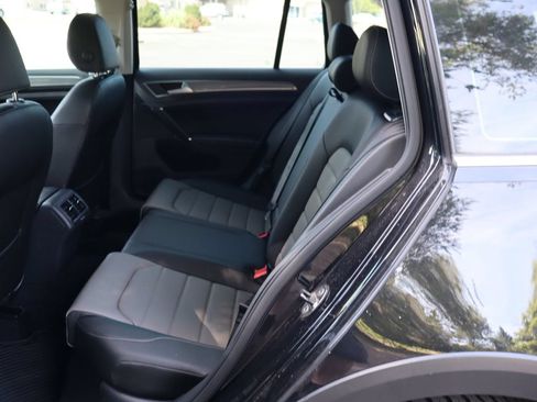 Used 2017 Volkswagen Golf Alltrack SEL AWD/4WD image 20