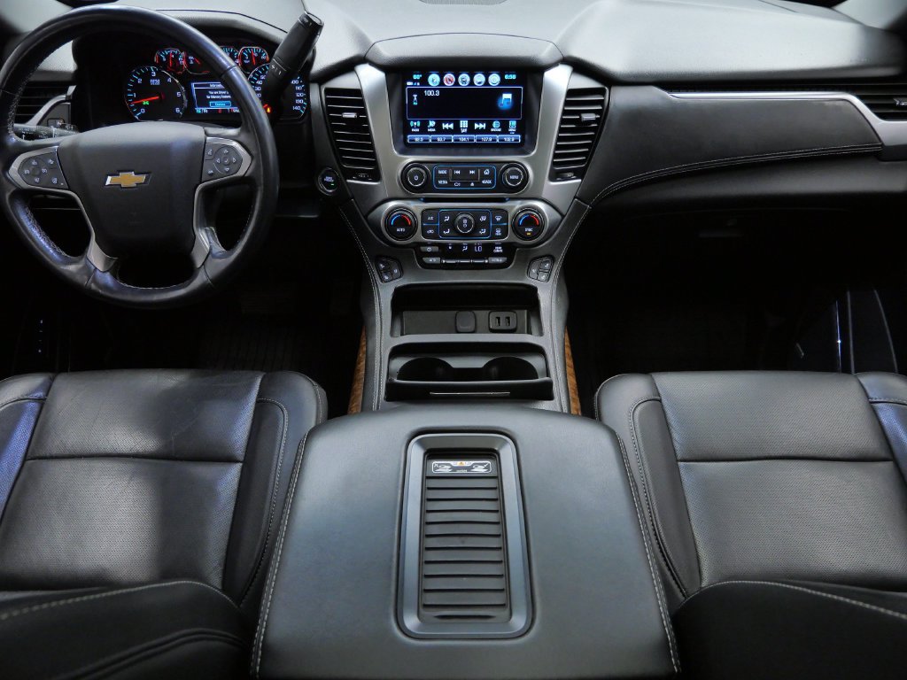 Used 2019 Chevrolet Suburban Premier AWD/4WD image 17