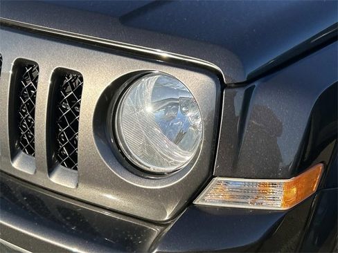 Used 2015 Jeep Patriot Sport w/ Power Value Group image 7