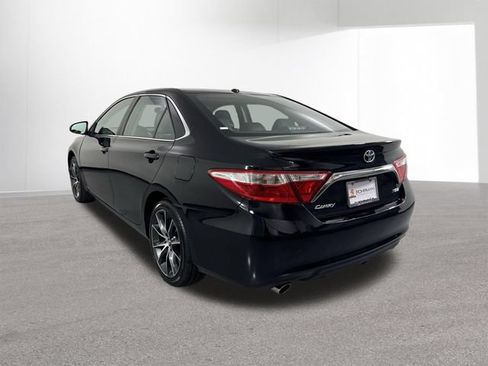 Used 2017 Toyota Camry XSE FWD image 31