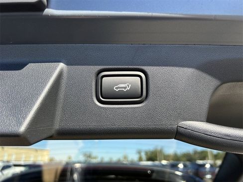 New 2026 Hyundai Tucson Limited image 18