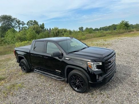 Used 2020 GMC Sierra 1500 Elevation w/ Elevation Value Package image 13