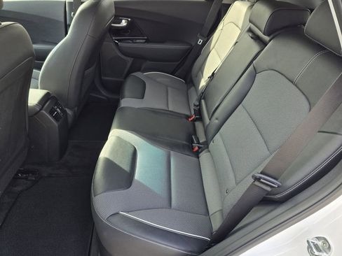 Used 2022 Kia Niro EX w/ Cold Weather Package image 21