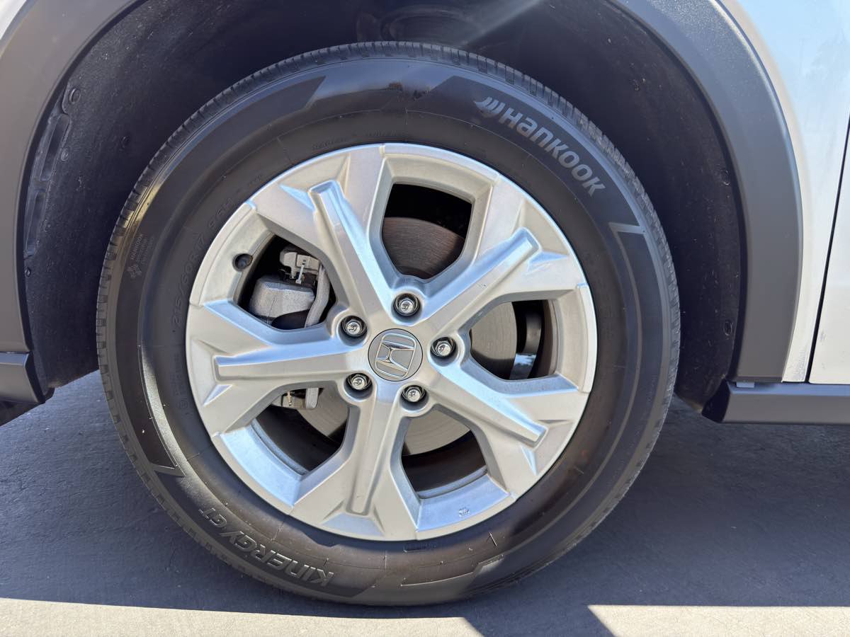 Used 2024 Honda HR-V LX image 9