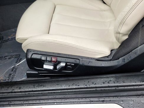 Used 2018 BMW 430i Convertible image 21