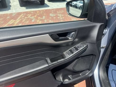 Used 2022 Ford Escape S FWD image 13