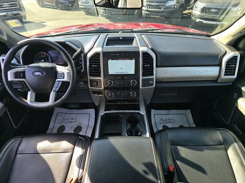 Used 2019 Ford F250 Lariat w/ Lariat Ultimate Package image 3