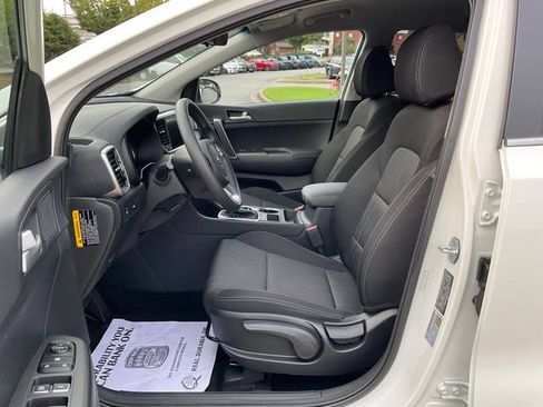 Used 2021 Kia Sportage LX FWD image 13