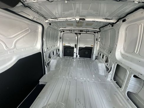 New 2026 Ford Transit 250 Low Roof RWD image 26