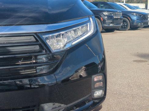 Certified 2023 Honda Odyssey EX-L image 12