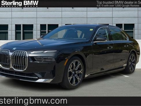 Used 2024 BMW i7 eDrive50 image 2